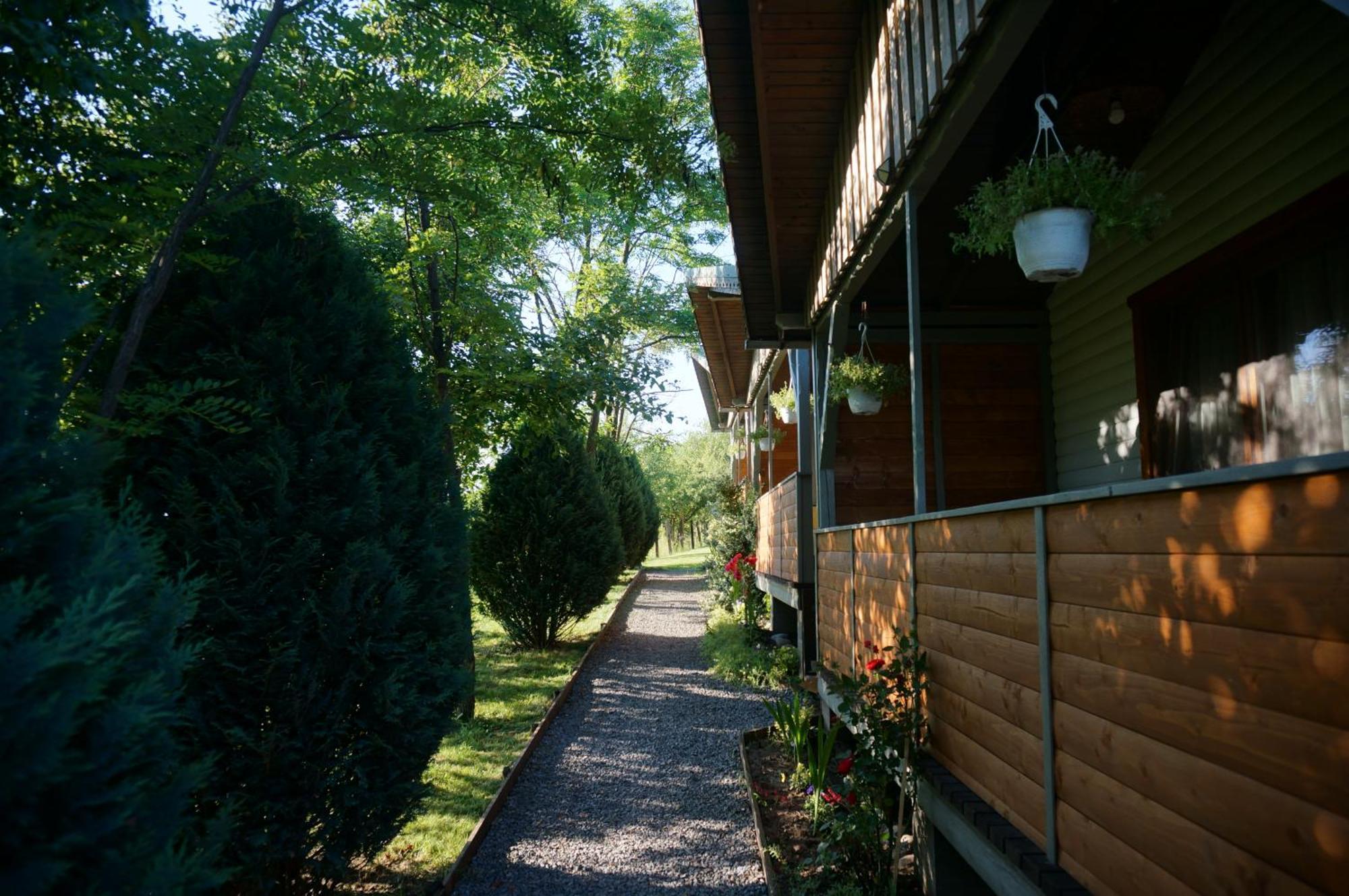 Natura Chalets プライド エクステリア 写真